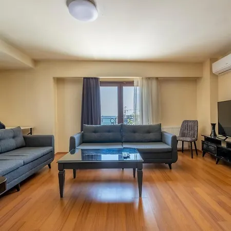 One Bedroom With Sea View Apartment