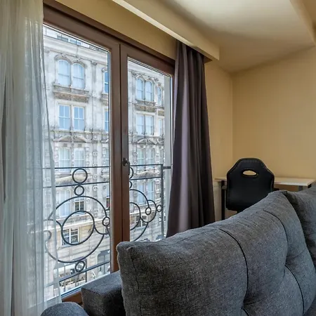 One Bedroom With Sea View *