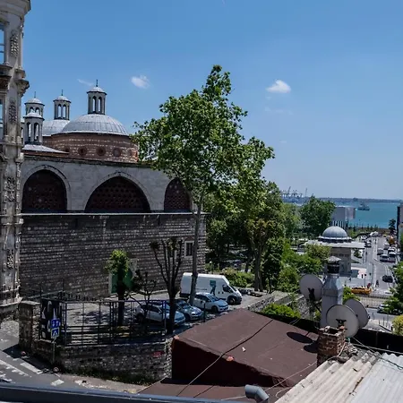 One Bedroom With Sea View Apartment Istanbul